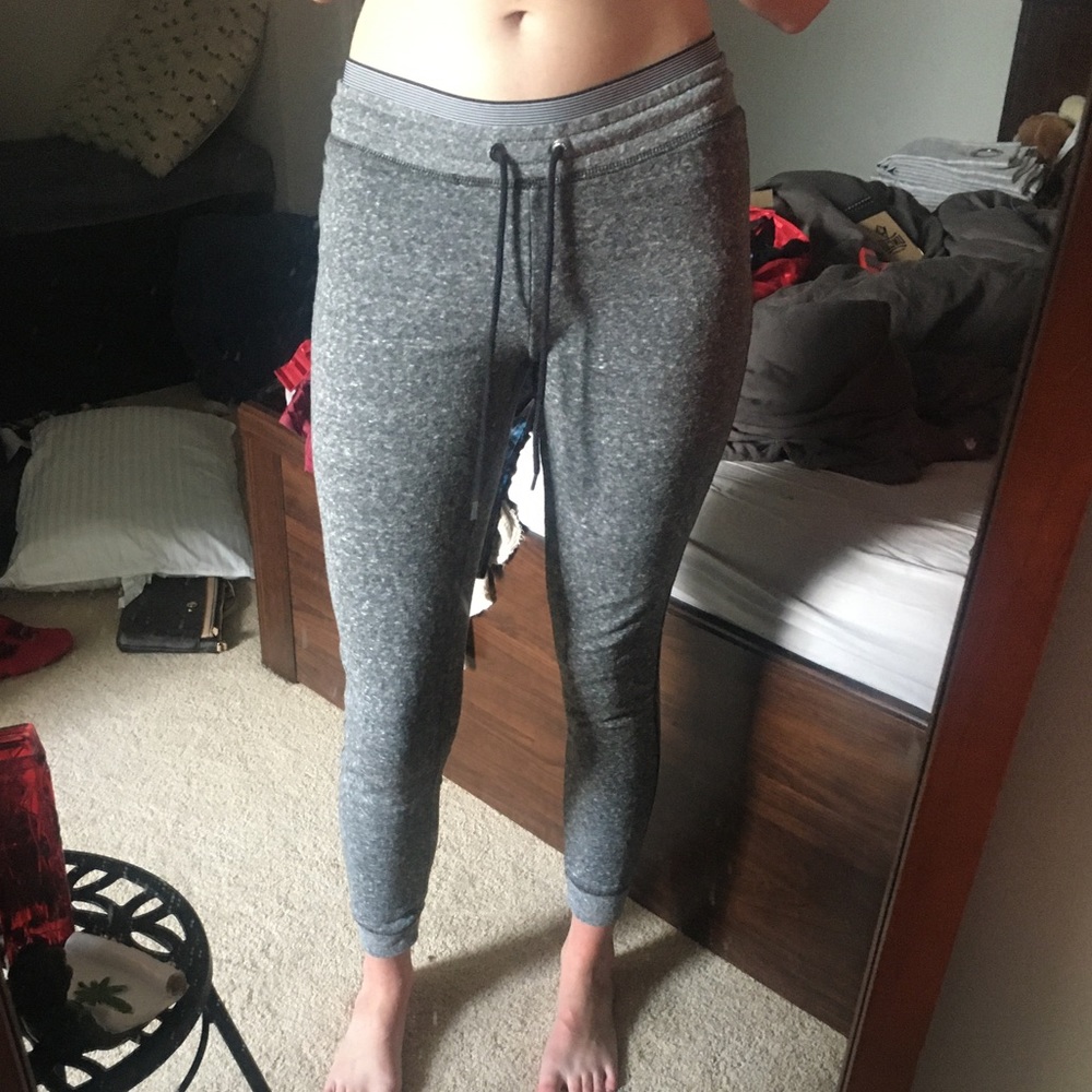 American Eagle gray sweatpants